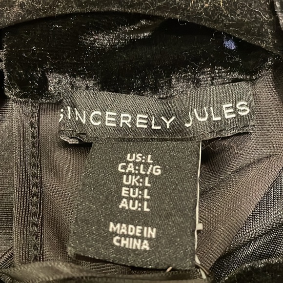 NWT Sincerely Jules Black Velvet Sleeveless drop neck bodysuit in size large - Picture 7 of 8